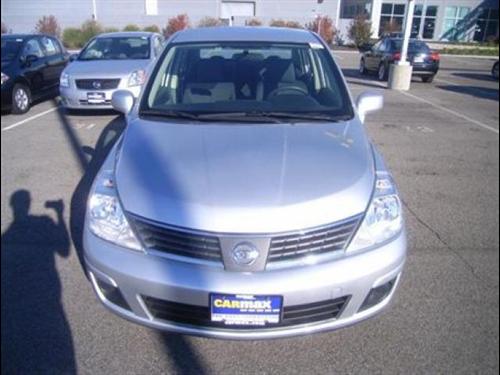 Nissan Versa Limited Access Cab 4WD Other