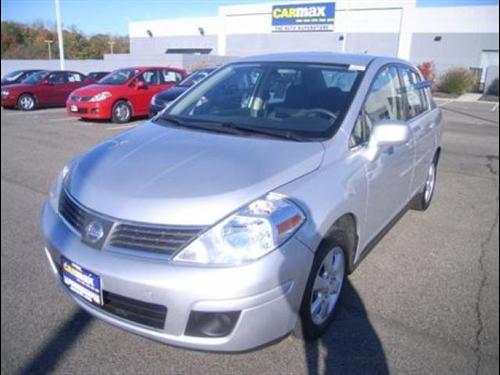 Nissan Versa 2008 photo 1