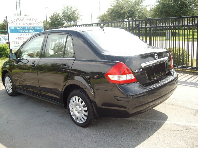 Nissan Versa NAVI 1owner Sedan