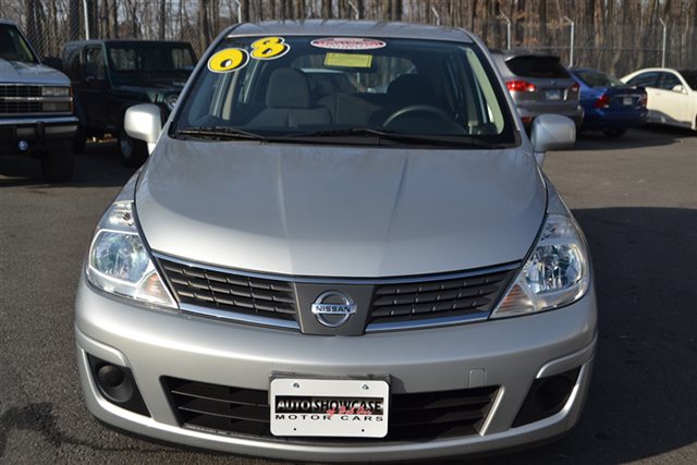 Nissan Versa 2008 photo 1