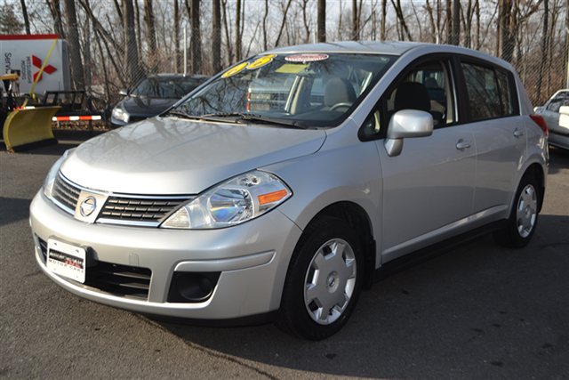 Nissan Versa 2008 photo 5