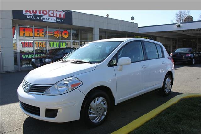 Nissan Versa 2008 photo 1