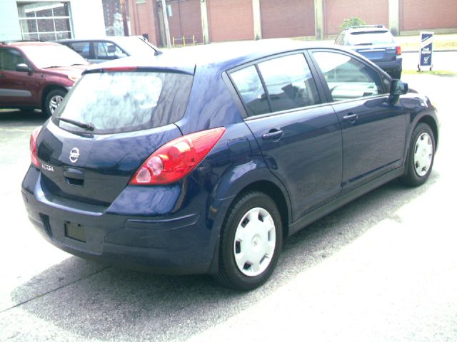 Nissan Versa 2008 photo 1