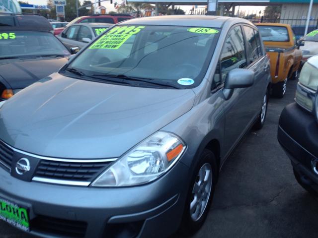 Nissan Versa 2008 photo 3