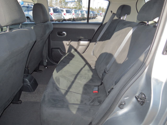 Nissan Versa 2008 photo 4
