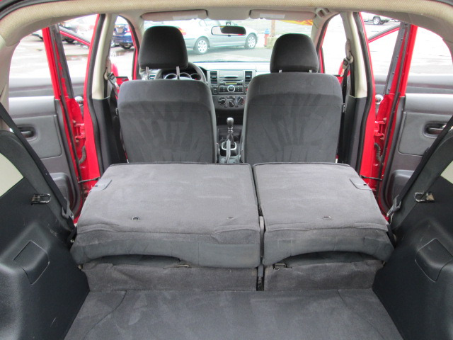 Nissan Versa 2009 photo 3