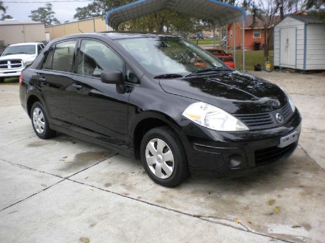 Nissan Versa 2009 photo 3