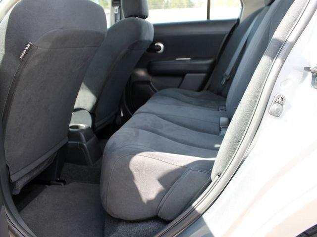 Nissan Versa 2009 photo 2