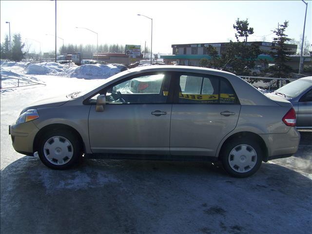 Nissan Versa 2009 photo 1