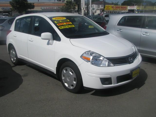 Nissan Versa E43 Hatchback