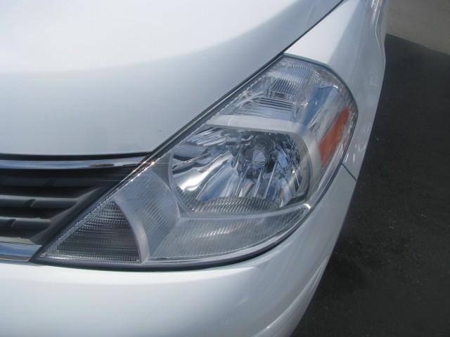Nissan Versa 2009 photo 5
