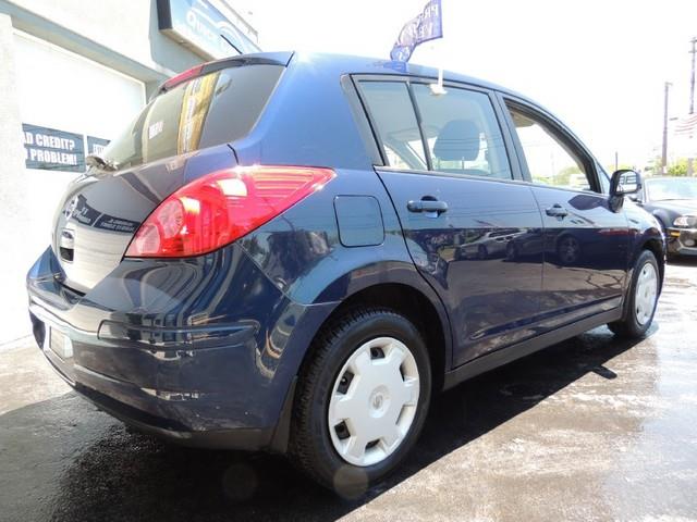 Nissan Versa 2009 photo 11