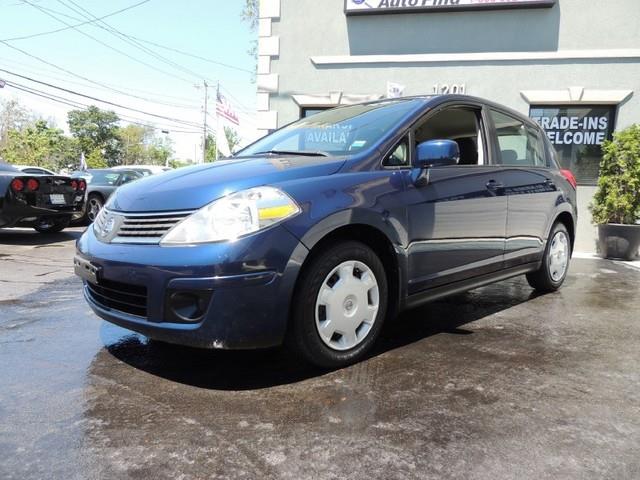 Nissan Versa 2009 photo 12