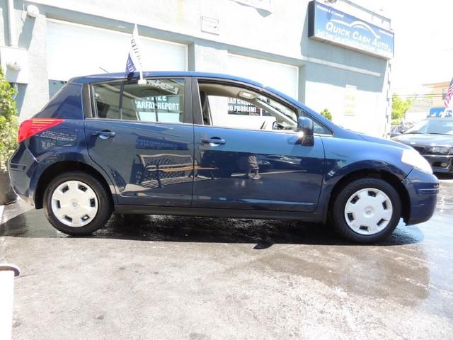Nissan Versa 2009 photo 25
