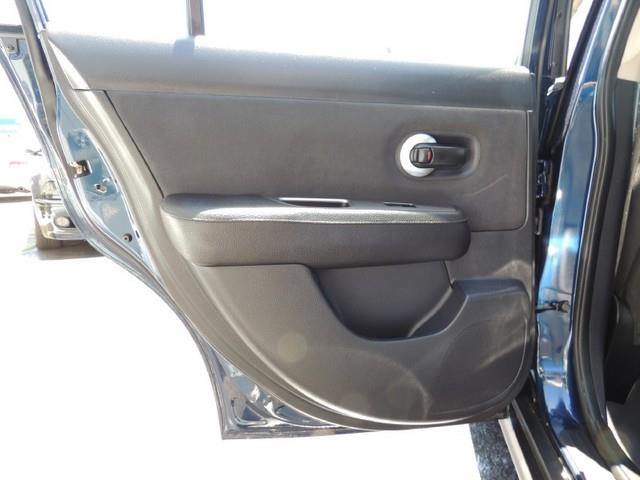 Nissan Versa 2009 photo 9