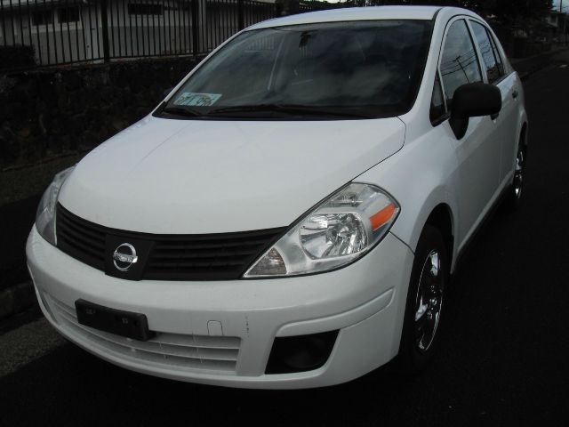 Nissan Versa 2009 photo 2