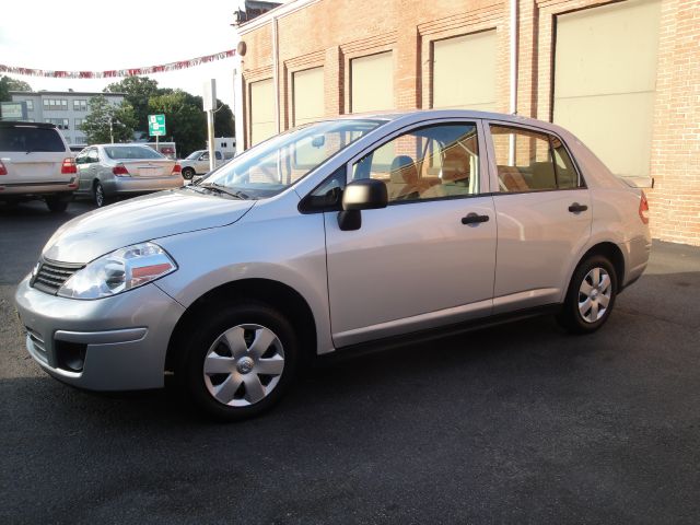 Nissan Versa 2009 photo 3