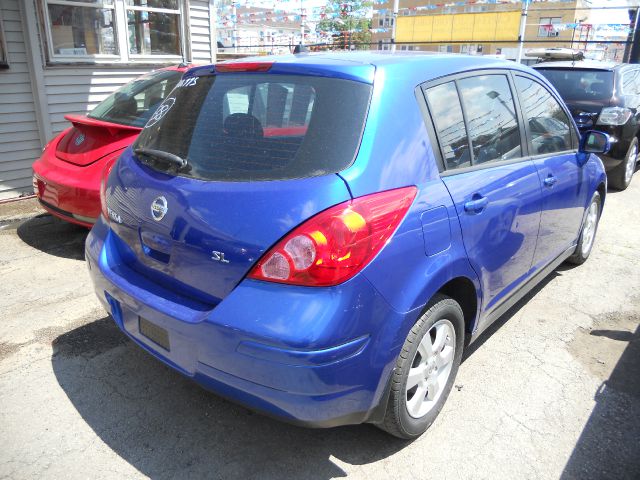 Nissan Versa Sportxcab Crew Cab Hatchback