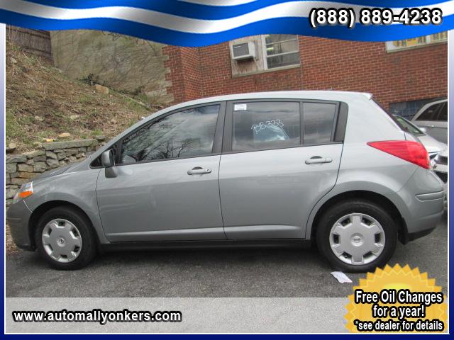 Nissan Versa 2009 photo 1