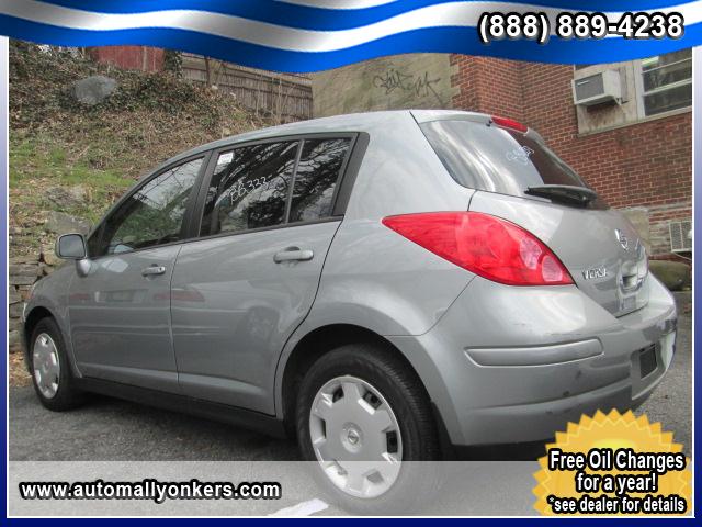 Nissan Versa 2009 photo 3