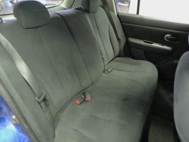 Nissan Versa 2009 photo 10