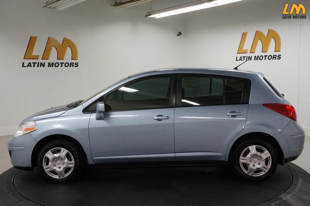 Nissan Versa 2009 photo 1
