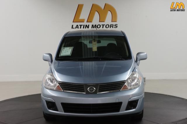 Nissan Versa 2009 photo 3