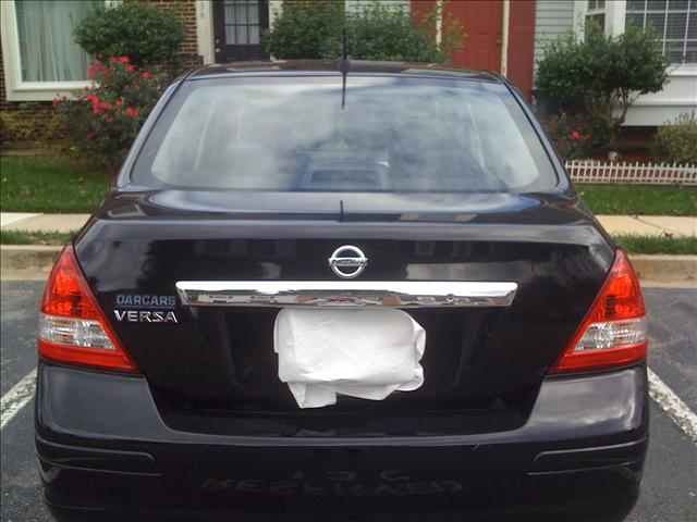 Nissan Versa 2009 photo 1
