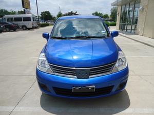 Nissan Versa 2009 photo 2