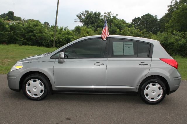 Nissan Versa 2009 photo 1