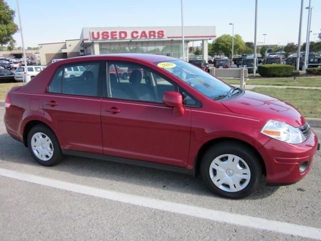 Nissan Versa 2010 photo 1