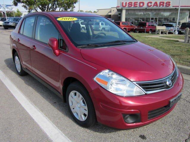 Nissan Versa 2010 photo 2