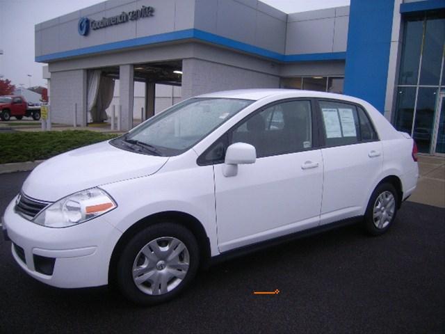 Nissan Versa Unknown Sedan