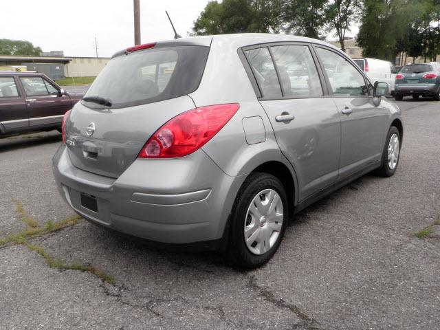Nissan Versa Unknown Hatchback