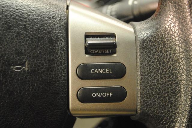 Nissan Versa 2011 photo 20