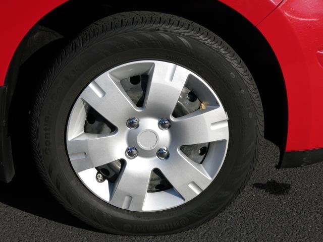 Nissan Versa 2011 photo 2