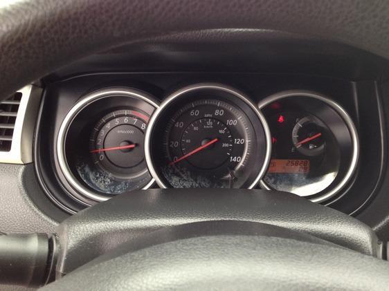 Nissan Versa Carrera C4S Hatchback