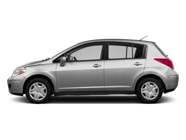 Nissan Versa 2011 photo 2