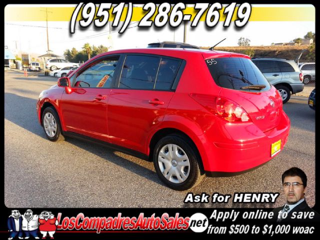 Nissan Versa 2011 photo 5