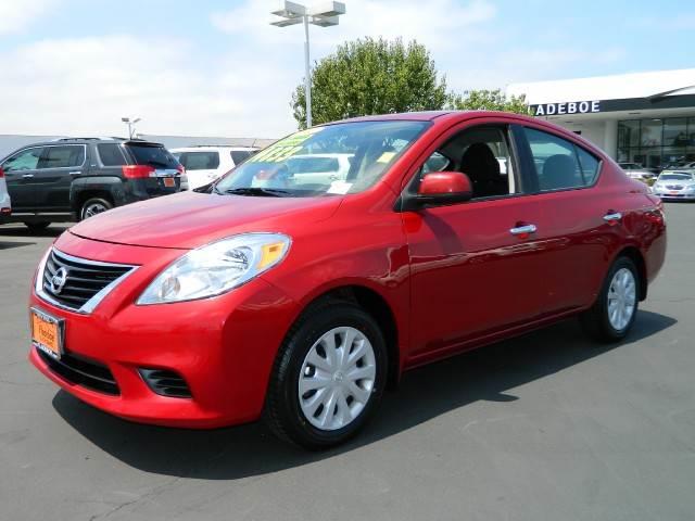 Nissan Versa 2012 photo 4
