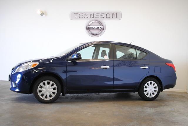 Nissan Versa 2012 photo 4