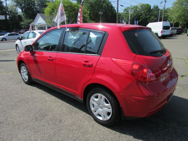 Nissan Versa 2012 photo 1