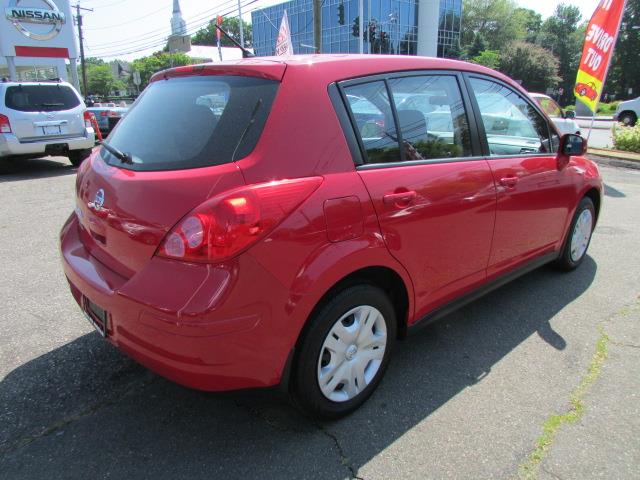Nissan Versa 2012 photo 4