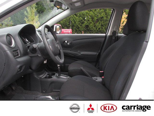 Nissan Versa 2012 photo 3