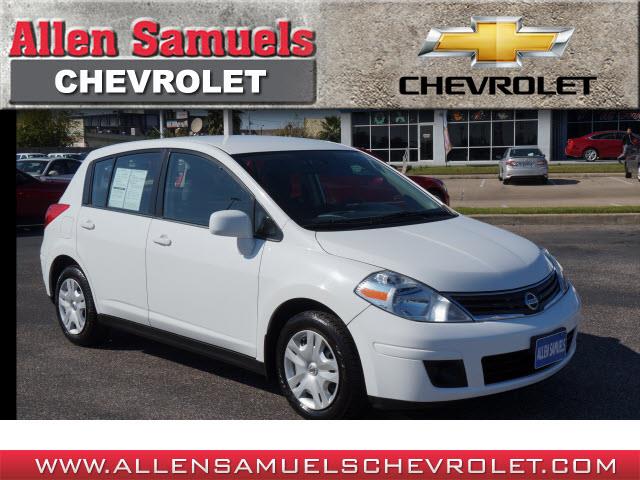 Nissan Versa 2012 photo 4