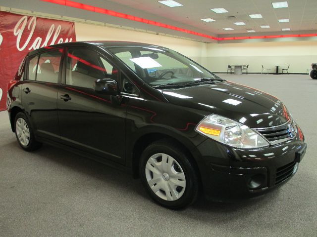 Nissan Versa 2012 photo 1