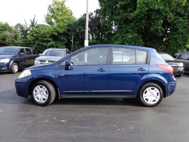 Nissan Versa W/T REG CAB Hatchback
