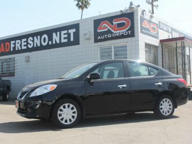 Nissan Versa 2012 photo 4