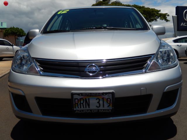 Nissan Versa 2012 photo 1
