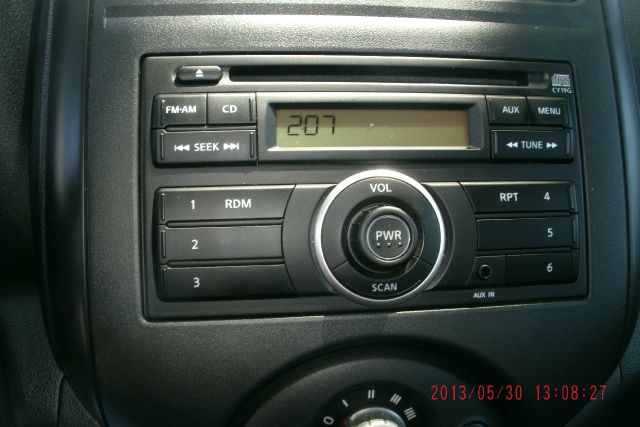 Nissan Versa 2012 photo 1